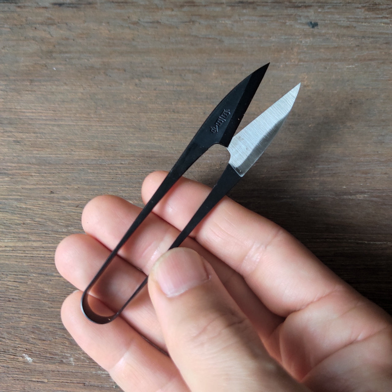 Thread Spindle Scissors Thread scissors - Black – Sanjo Blade